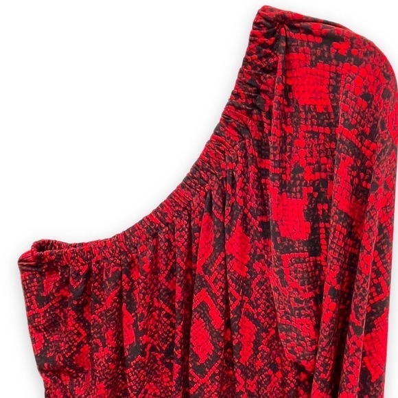 Michael Kors NWT One Shoulder Python Print Top Red and Black Medium - Picture 8 of 13